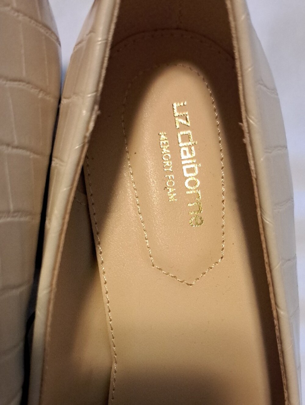 Liz Claiborne Cream Croc-Embossed Block Heel Loafers with Gold Hardware - Picture 3 of 7